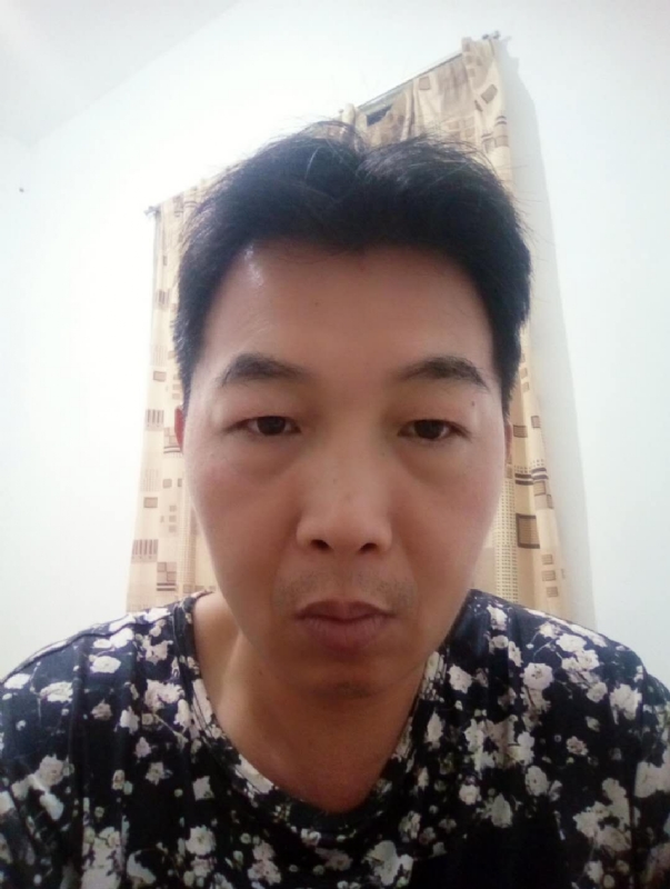 繁华哀伤的第一张照片--武夷山婚介网