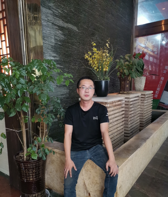 孤独小舟的第二张照片--武夷山婚介网