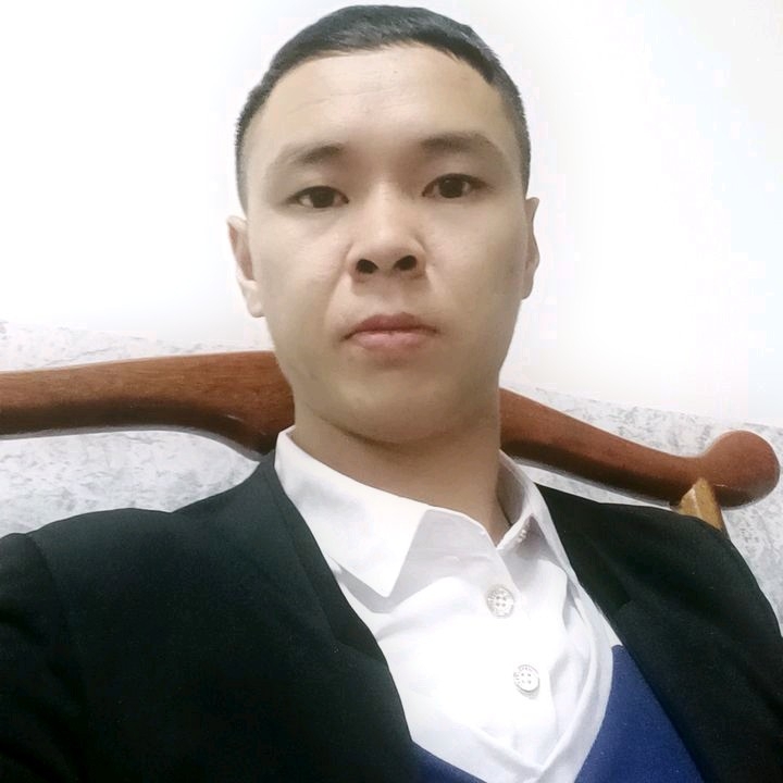 冷漠的第一张照片--武夷山婚介网