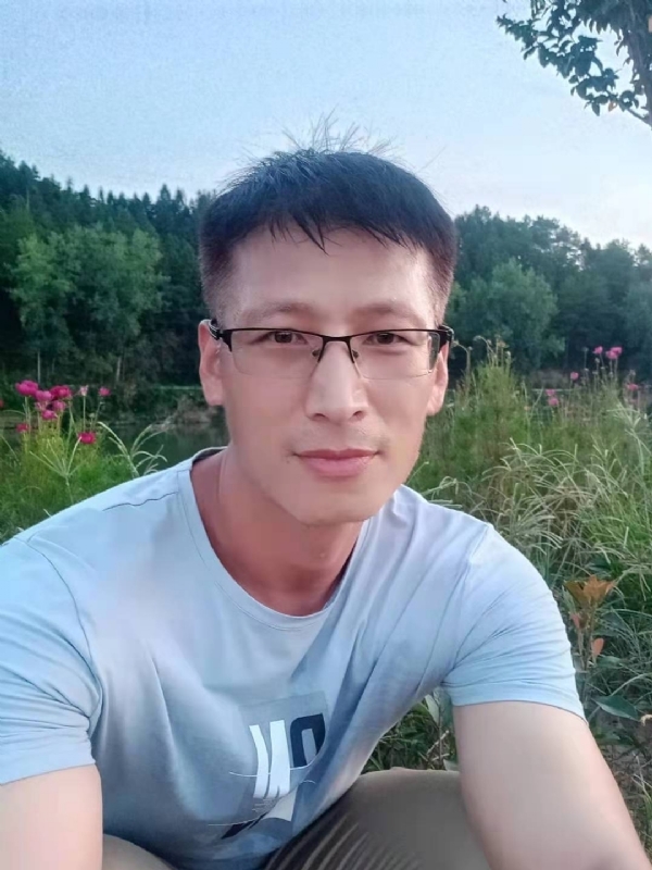 零零柒的第一张照片--武夷山婚介网