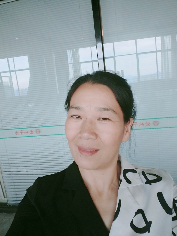 易莲的第一张照片--武夷山婚介网