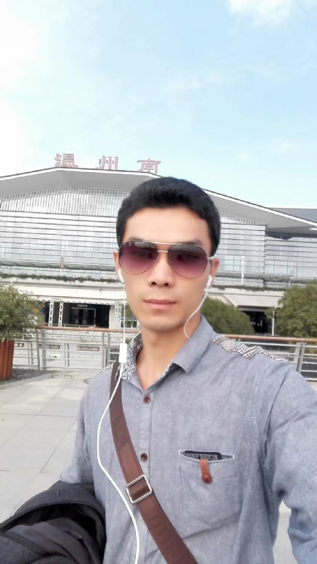 错把真心喂了狗的第三张照片--武夷山婚介网