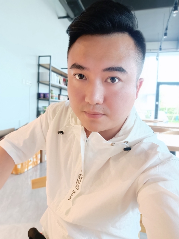 王先生的第一张照片--武夷山婚介网