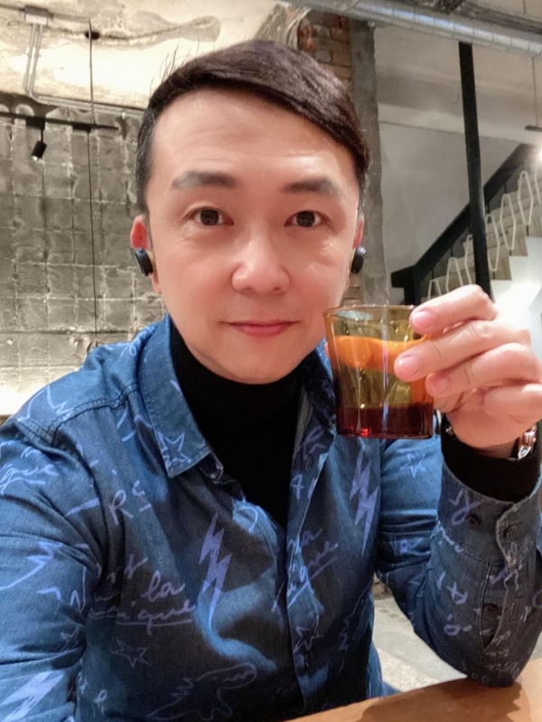 陈道明的第二张照片--武夷山婚介网