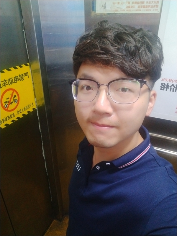 H先生的第二张照片--武夷山婚介网