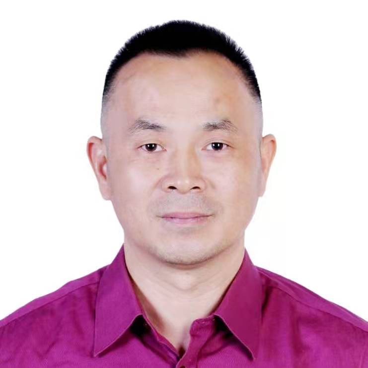 鹏晖的第三张照片--武夷山婚介网