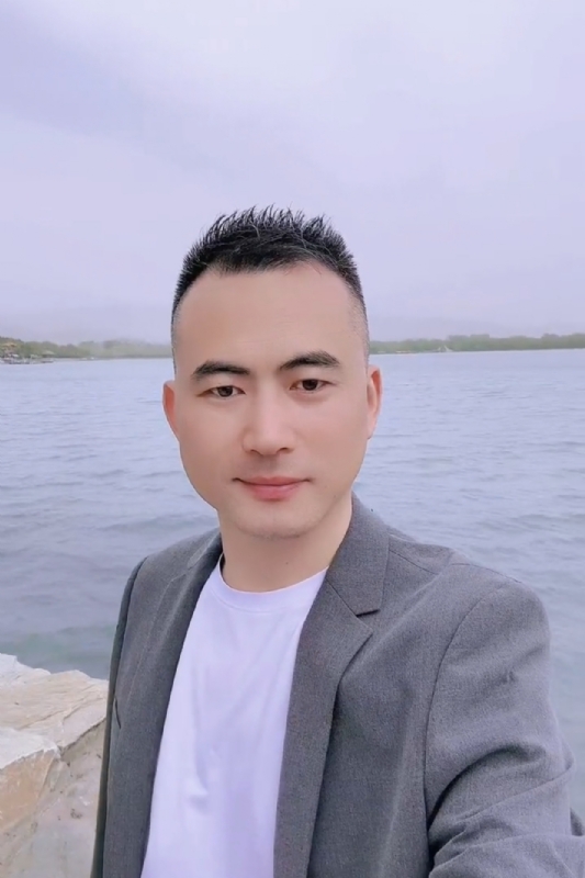 一往情深的第一张照片--武夷山婚介网