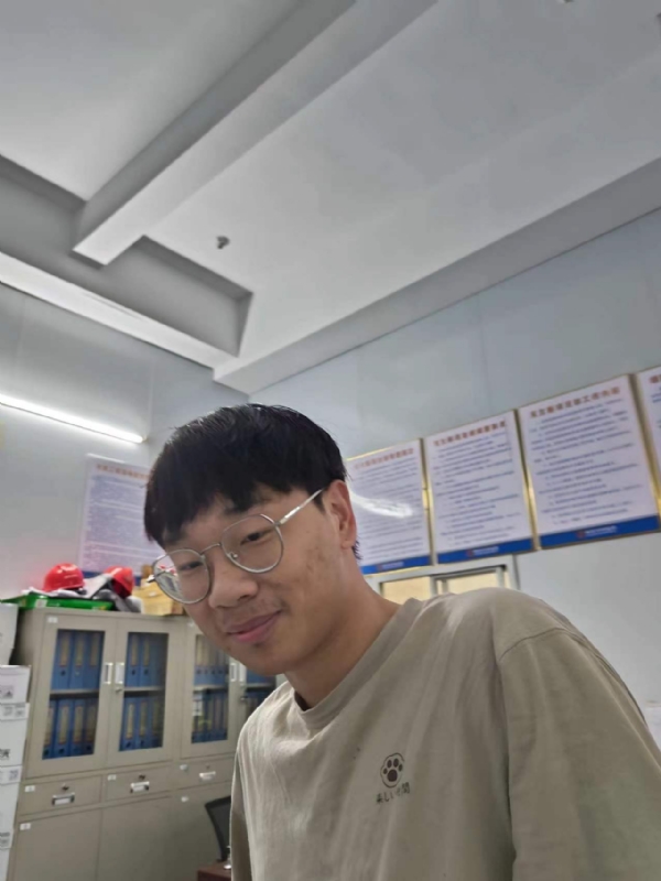 牛子弟的第一张照片--武夷山婚介网