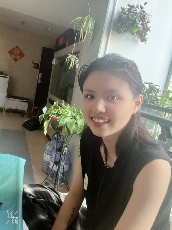 阿婷的第一张照片--武夷山婚介网