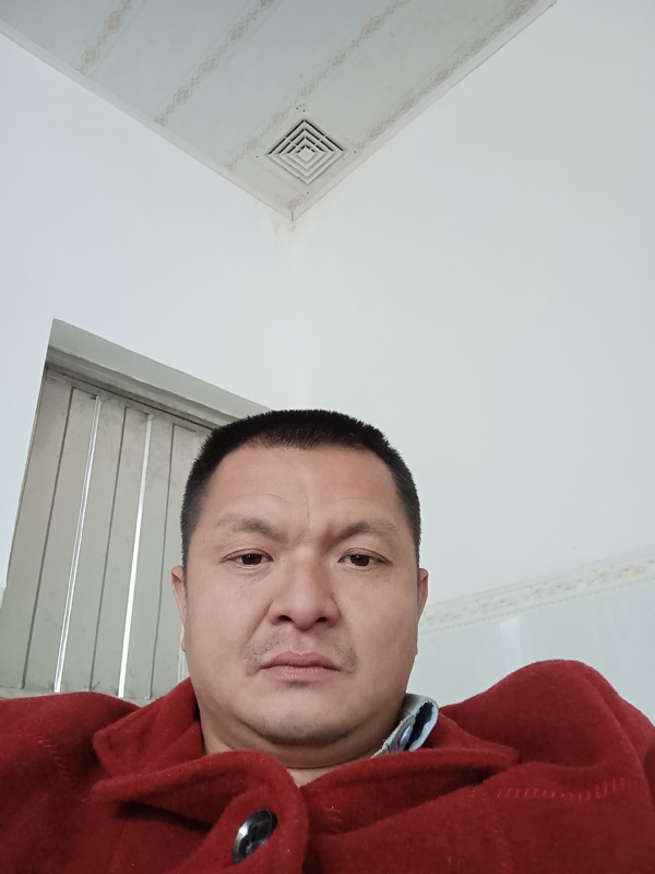 兰成龙的第一张照片--武夷山婚介网