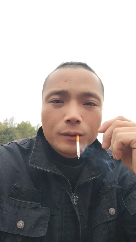伯爵的第一张照片--武夷山婚介网