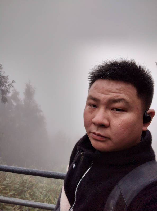 何何何的第一张照片--武夷山婚介网