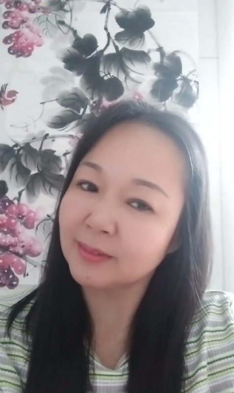 莲悦悦的第一张照片--武夷山婚介网