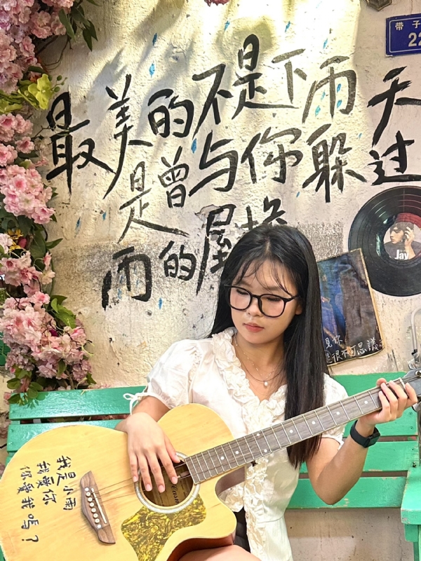 魔仙的第一张照片--武夷山婚介网