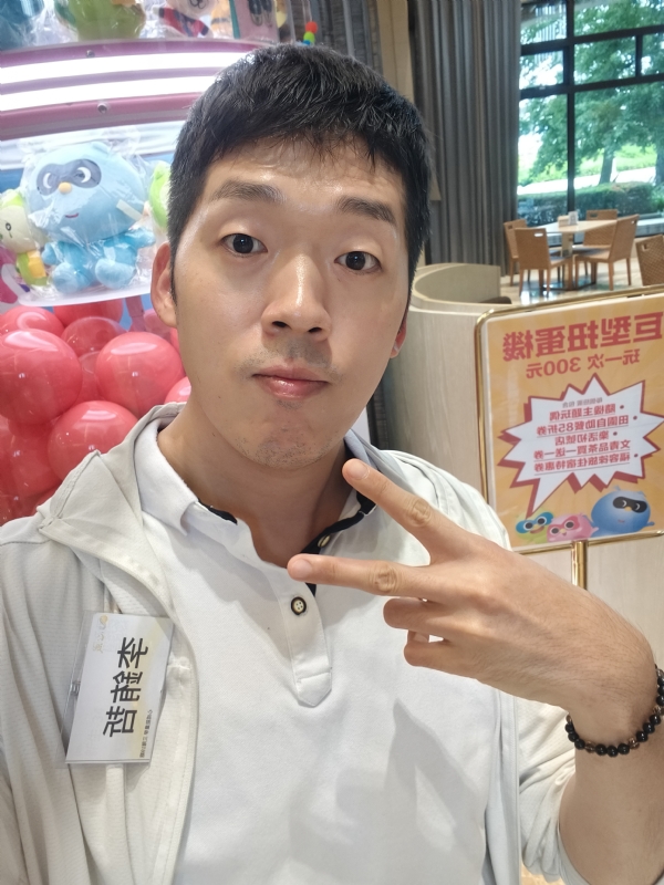 銪哲的第一张照片--武夷山婚介网